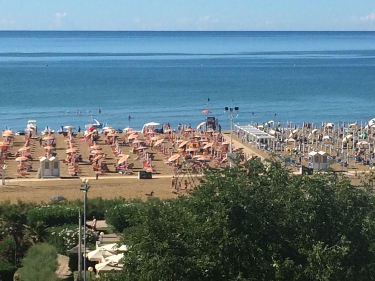 Isola Clara - Appartamenti Bibione Exteriér fotografie