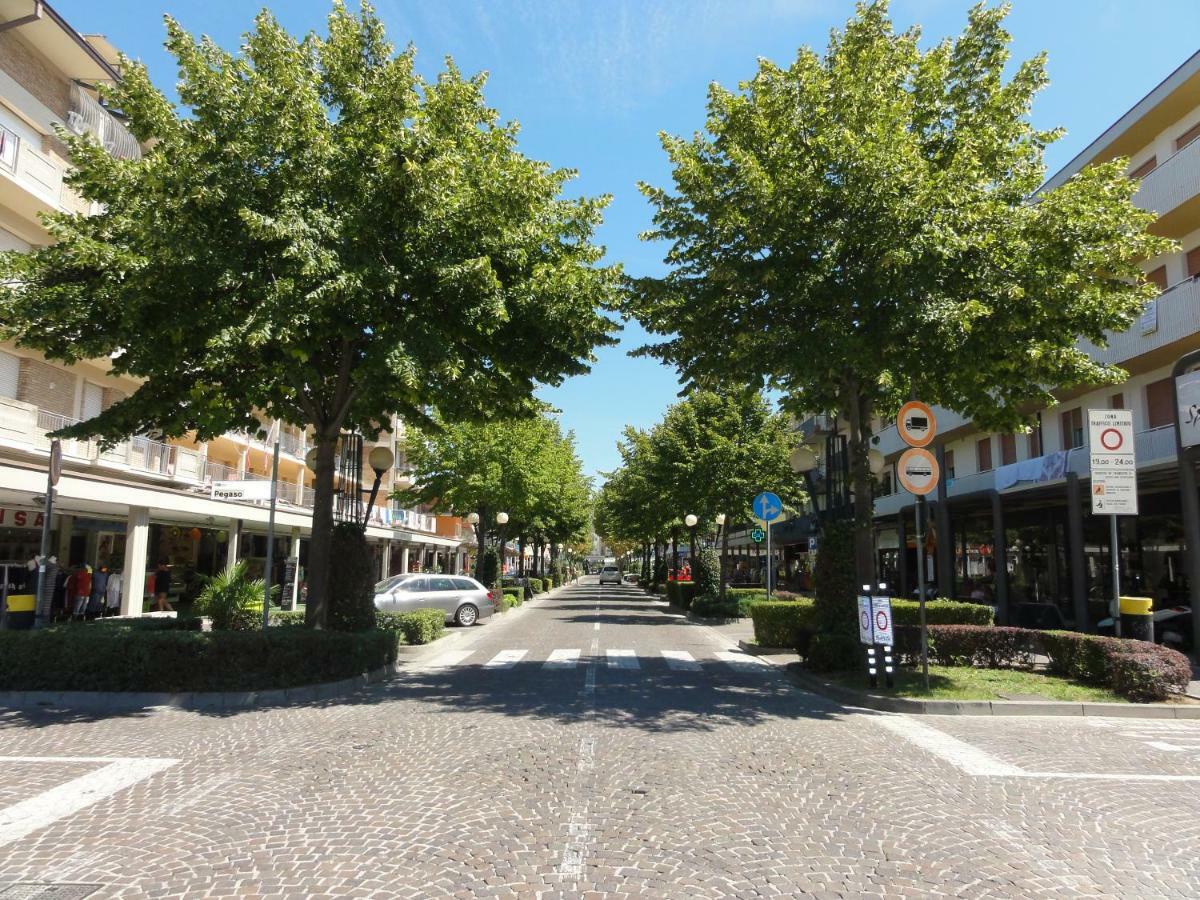 Isola Clara - Appartamenti Bibione Exteriér fotografie